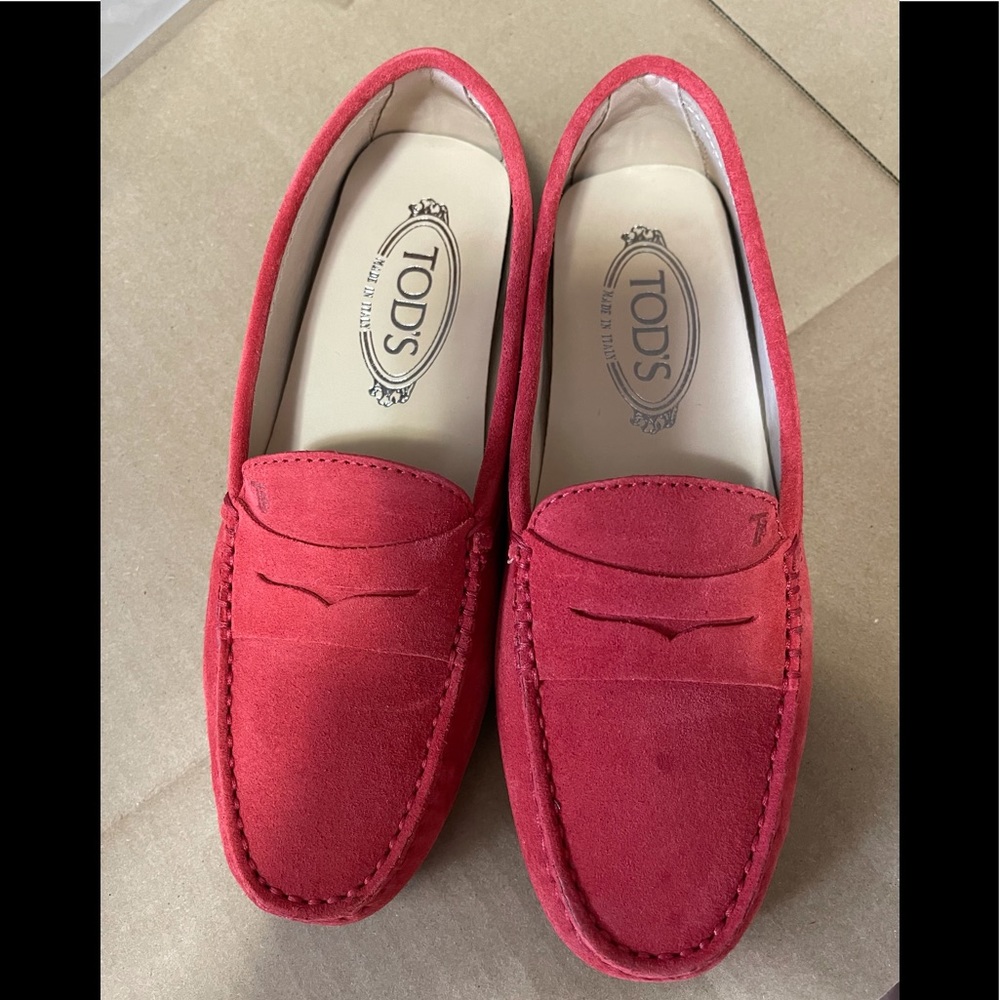 Tod’s leather shoes